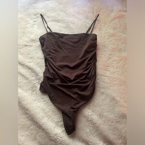 Aritzia Babaton Contour Ruched Bodysuit